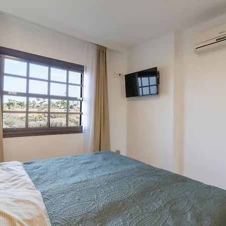 Oceanfront Tenerife South Albatros 145 Apartament