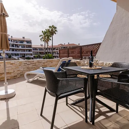 Oceanfront Tenerife South Albatros 145 Apartament *